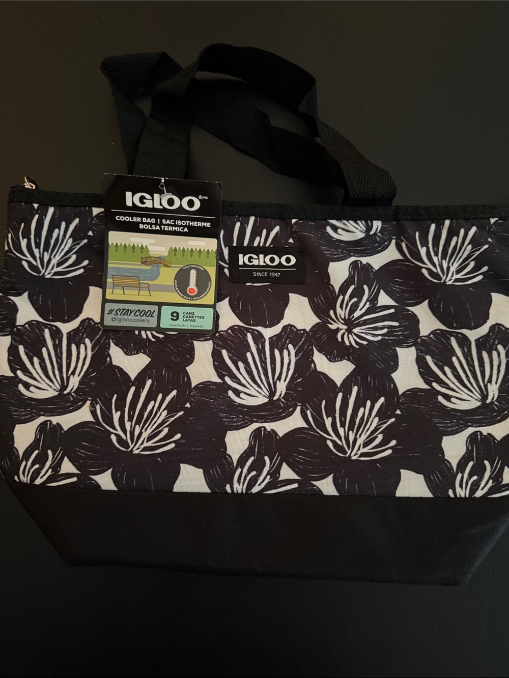 NEW: IGLOO Mini Essentials 9 Can Cooler Tote / Lunchbox Black & White Floral